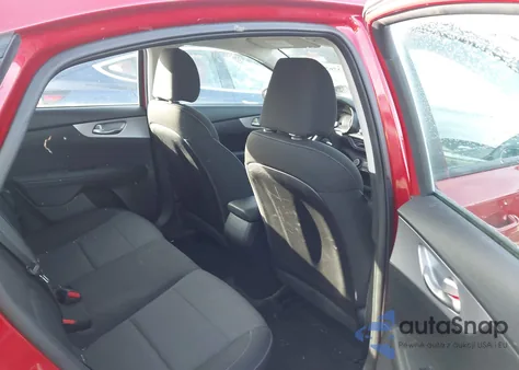 2022 Kia Forte Lxs z USA, uszkodzony, nr VIN 3KPF24AD8NE441757